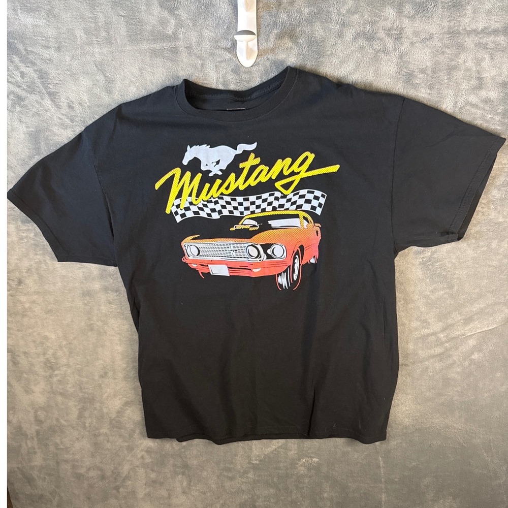Ford Mustang Graphic T-Shirt Mens XL Black Short Sleeve Muscle Car Tee Retro